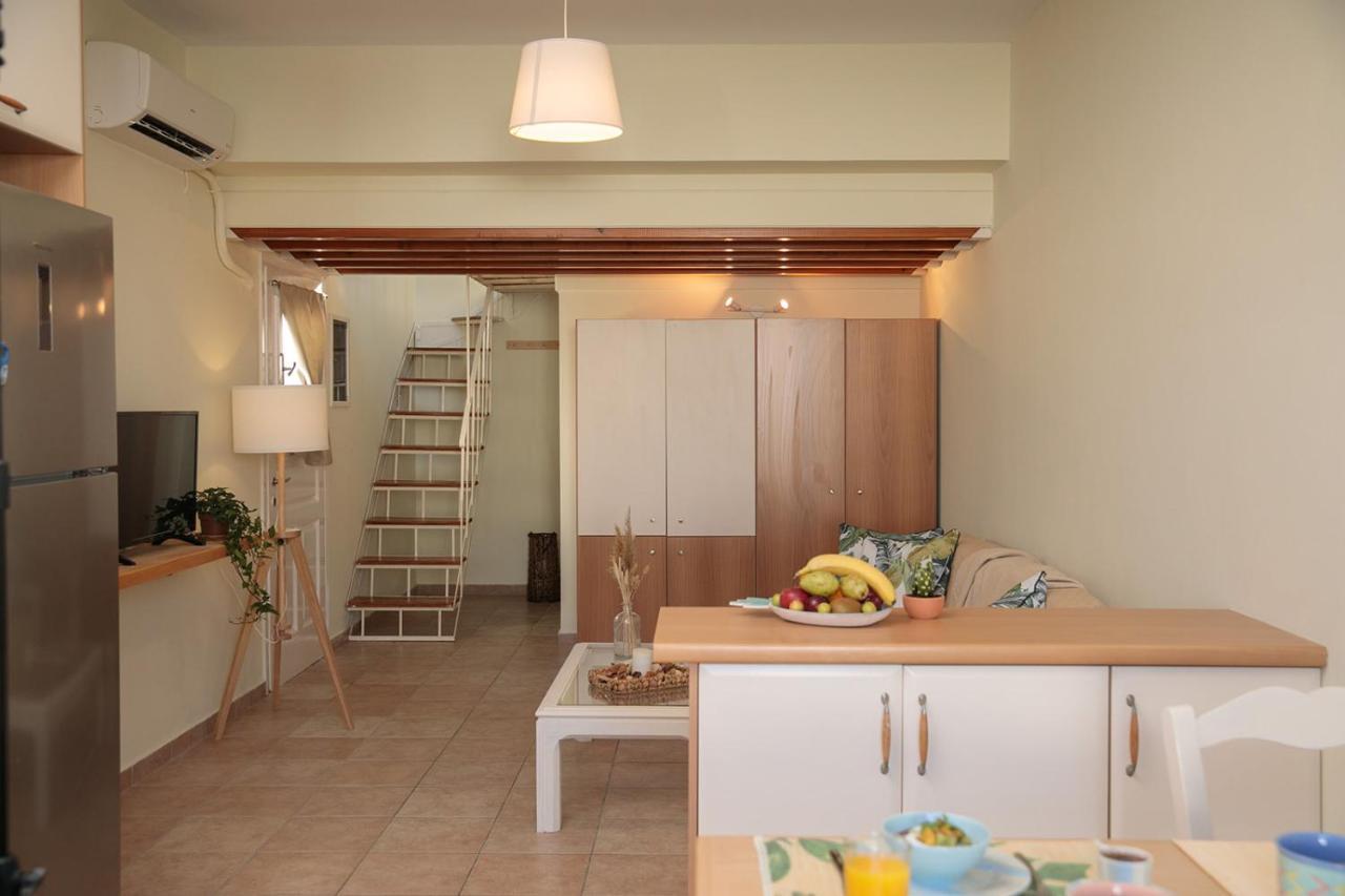 Green Loft Room In Naxos Chora Naxos City Eksteriør billede